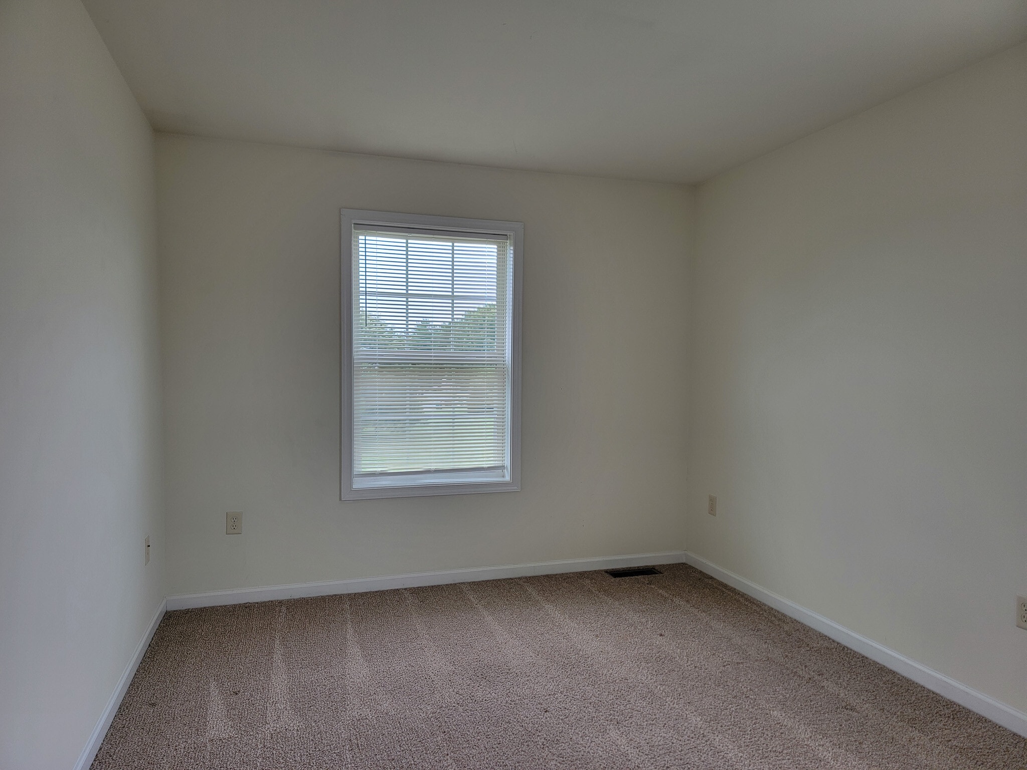 Building Photo - 202 Mount Olive Ln