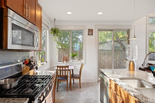 Building Photo - 5007 Delores Ave