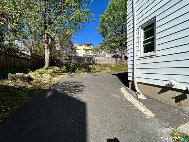 Building Photo - 89-91-91 Newbury St