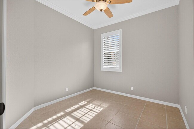 Building Photo - 160 Village Blvd