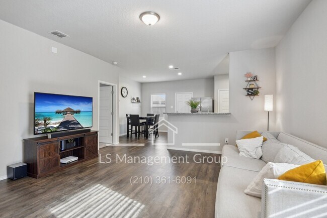 Building Photo - 7145 Pisces Wy