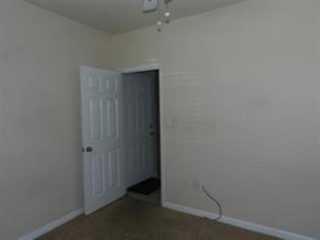 Building Photo - 1505 Hudson St