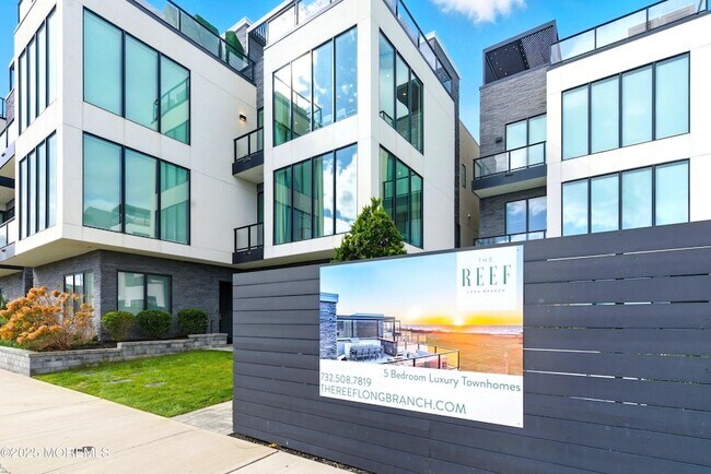 Building Photo - 200 Ocean Ave N