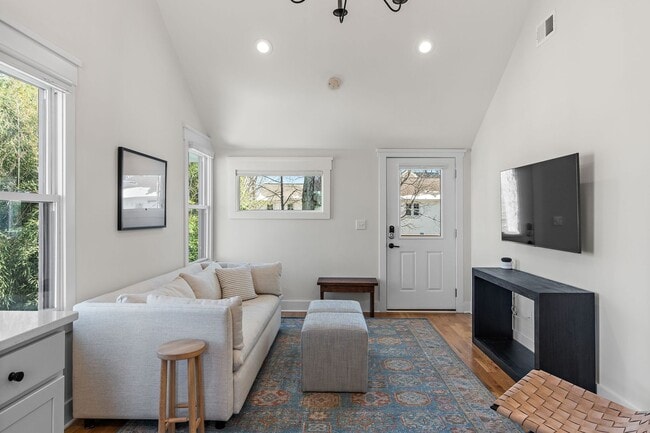 Building Photo - AVAILABLE NOW. High end custom home for lease. $12,500 per month. 6 Bed 6 Bath with Great Outdoor...