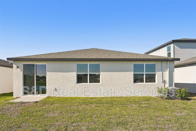 Building Photo - 2106 Rosewood Dr