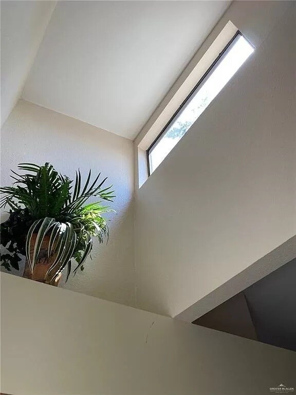 Building Photo - 1405 N 15th St