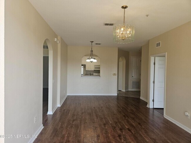 Building Photo - 7801 Point Meadows Dr
