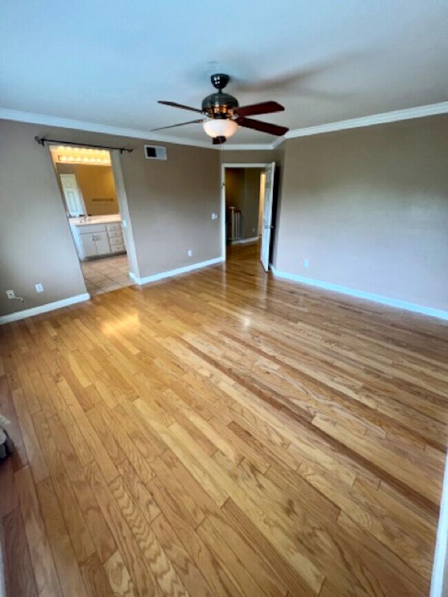 Building Photo - Beautiful Corona Pool Home with 4 bedroom ...