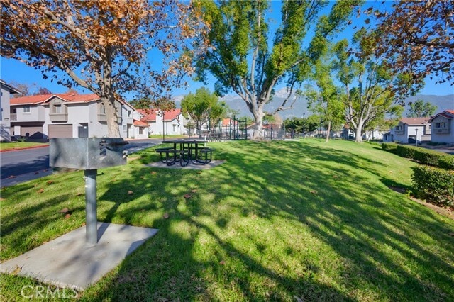 Building Photo - 9896 Highland Ave