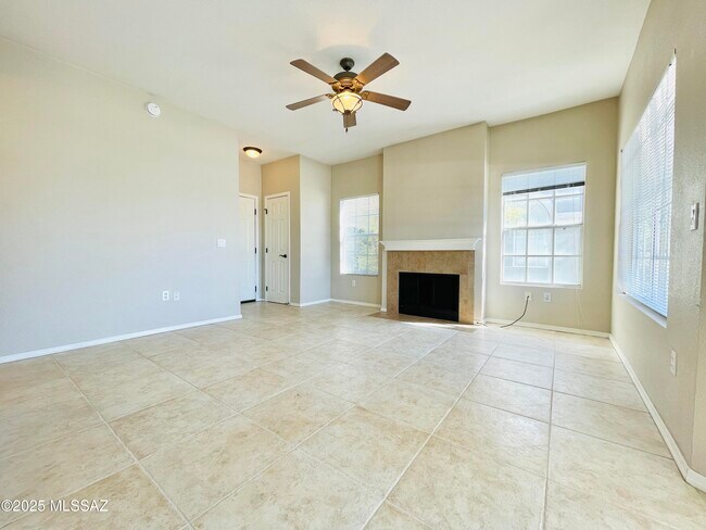 Building Photo - 1500 E Pusch Wilderness Dr