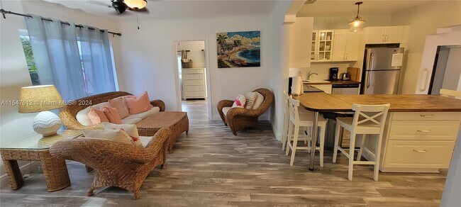 Building Photo - 2231 SW 17th Ter