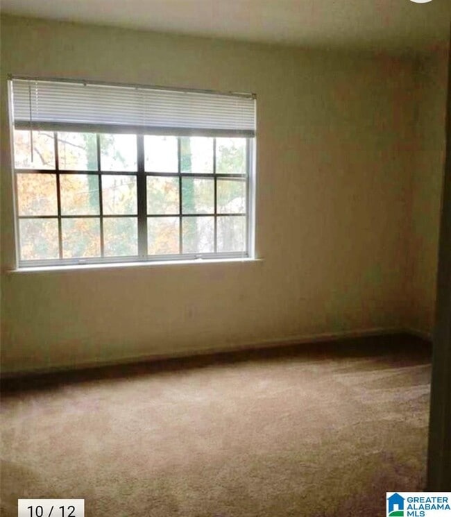 Building Photo - 2136 Lynngate Dr