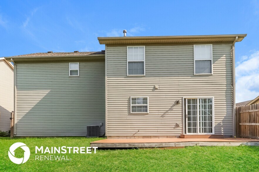 Building Photo - 10613 Irvin Pines Dr