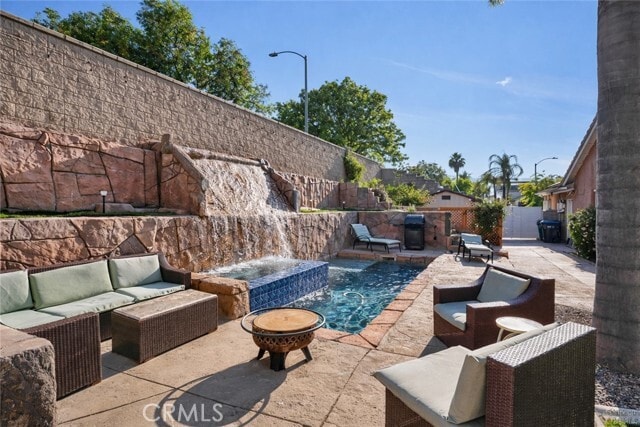 Building Photo - 3585 Ambrose Cir