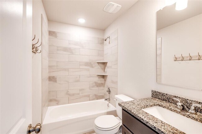 Building Photo - 7747 Merry Oaks Cv
