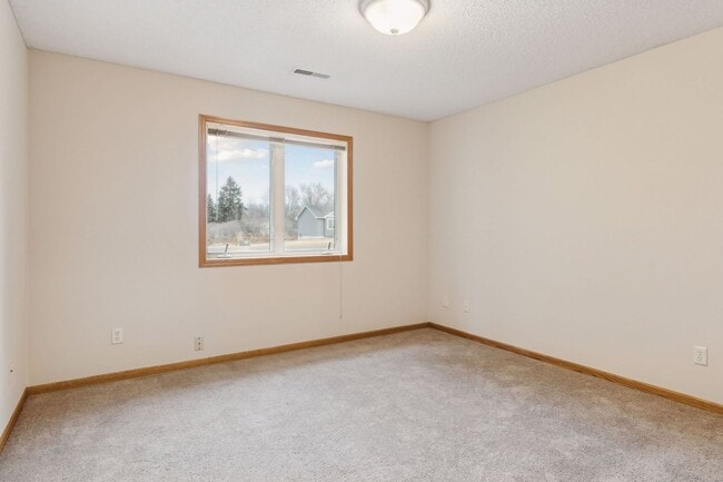 Building Photo - New Stainless Steel Appliances