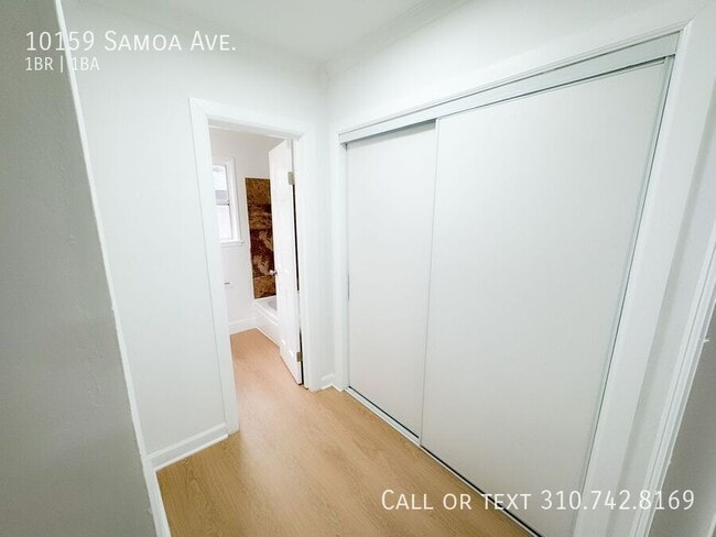 Building Photo - 10159 Samoa Ave