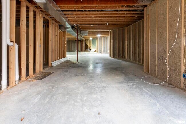 Building Photo - 3115 W Striegel Rd