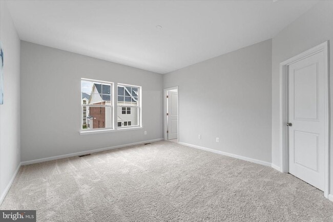 Building Photo - 705 Sawback Sq NE