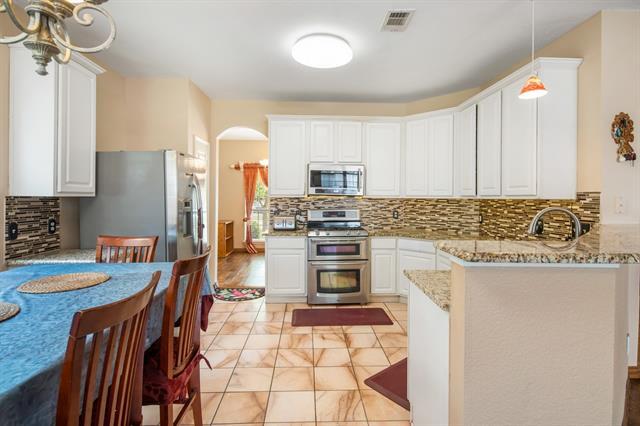 Building Photo - 2205 Pittner Ln