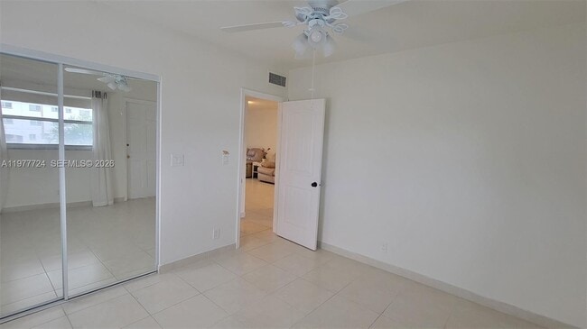 Building Photo - 1400 NE 55th St