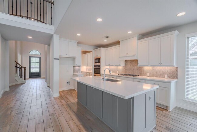 Building Photo - 17010 Harper's Way