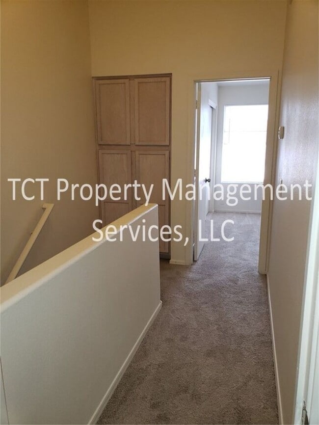 Building Photo - Cozy Two Bedroom Condo in Chandler!