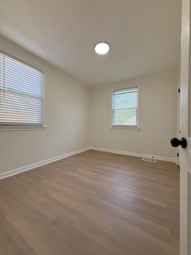 Building Photo - Recently remodeled 3-bedroom, 2-bath home located in East Montgomery.