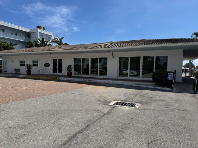 Building Photo - 2012 S Federal Hwy