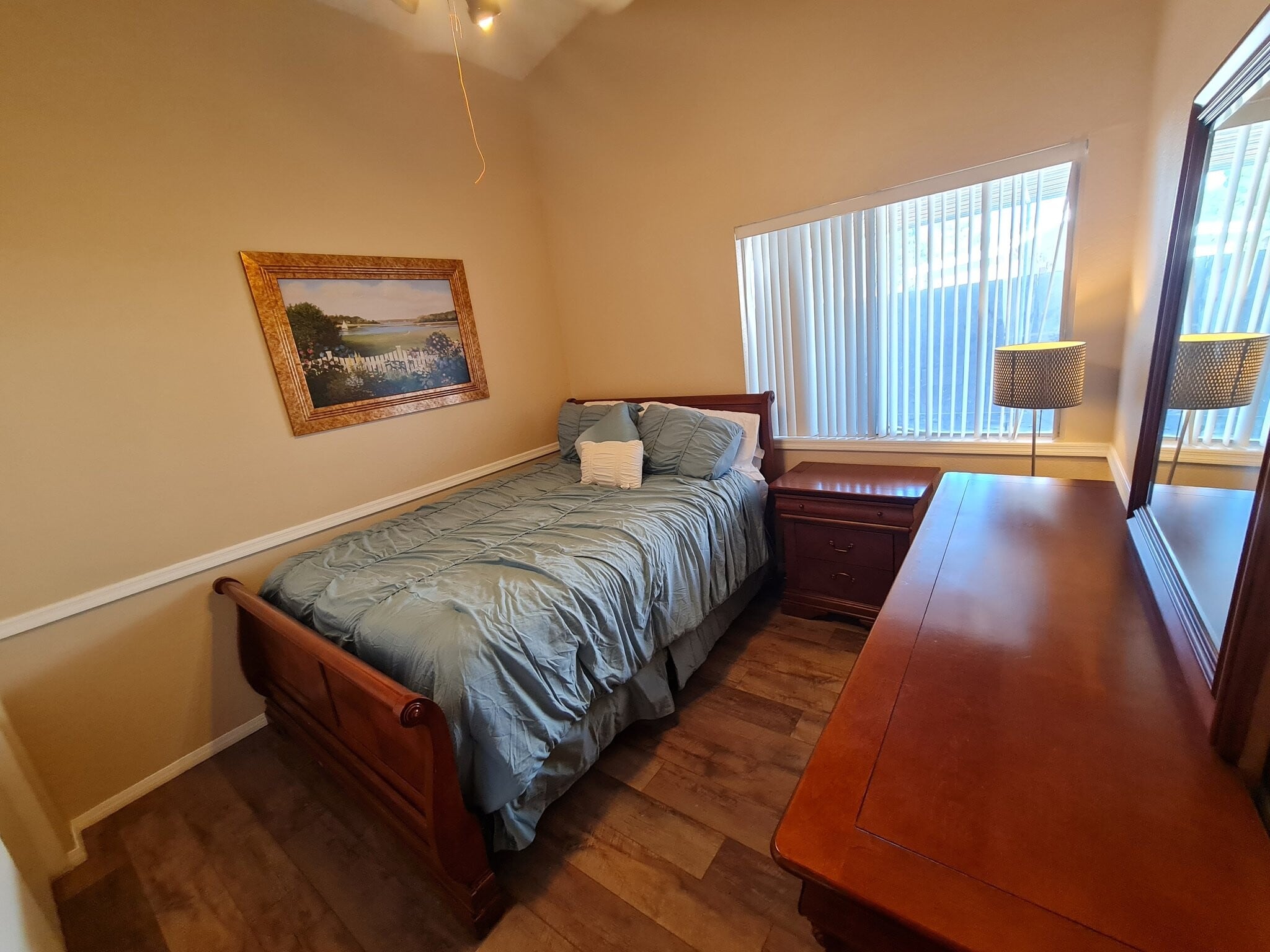 Building Photo - 7944 W Charter Oak Rd