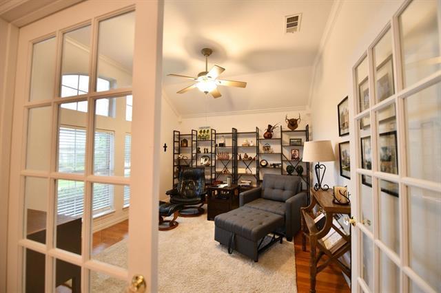 Building Photo - 2505 Spring Hill Ln