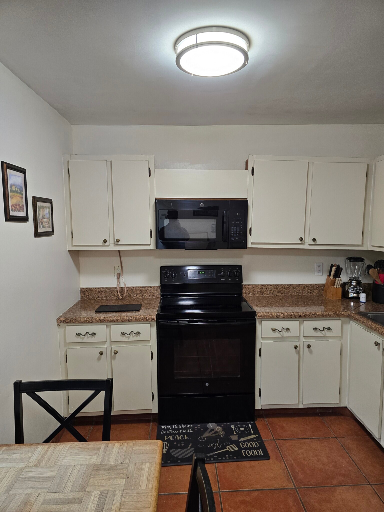 Building Photo - 933 Cypress Grove Dr