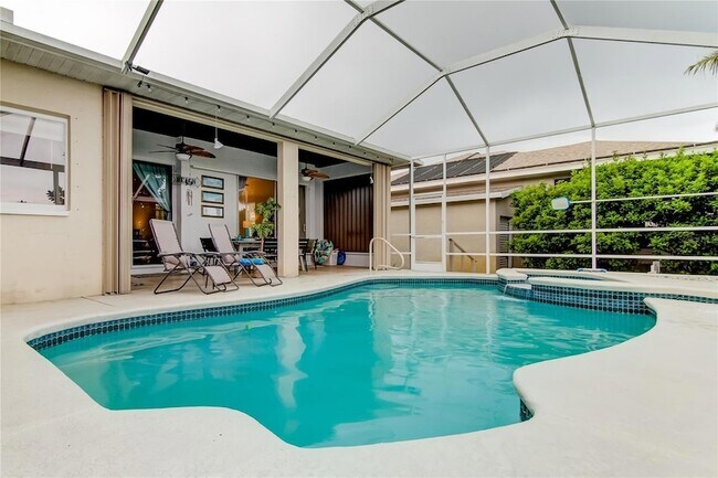 Building Photo - 1421 Beach Club Ln
