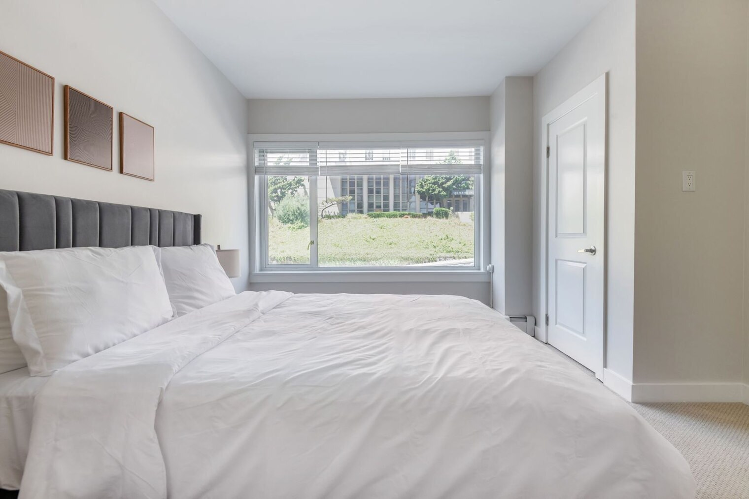 Building Photo - 899 Pine St