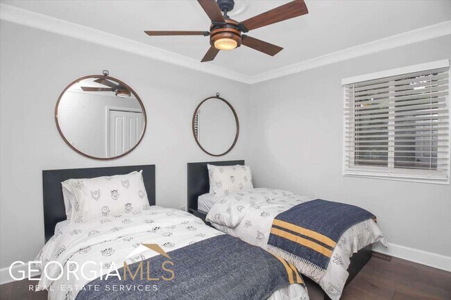 Building Photo - 228 Narrows Dr