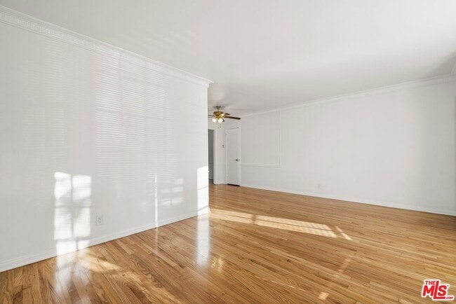 Building Photo - 5324 Vantage Ave