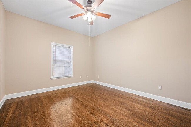 Building Photo - 1809 W 39th St