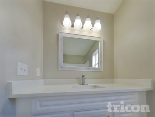 Building Photo - 8829 Lambert Ln