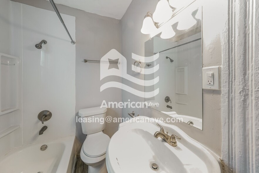 Building Photo - 31 Fair Pl