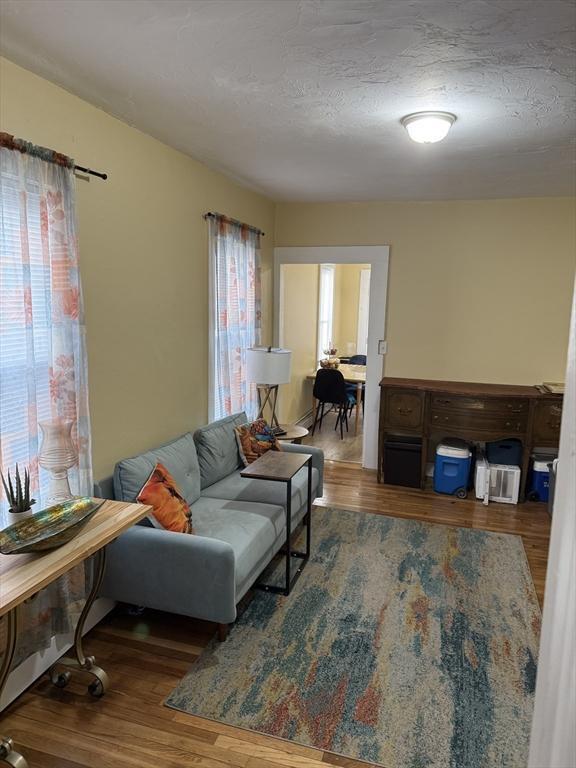 Building Photo - 43 Leavitt St