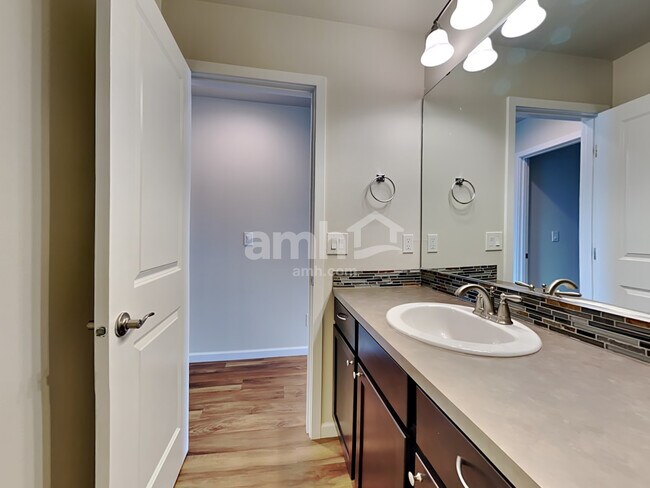 Building Photo - 2689 Justice Pl