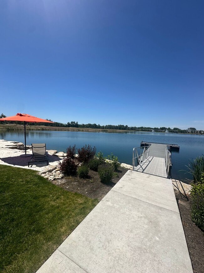 Building Photo - 6 months lease//Riverstone: Gated Communit...