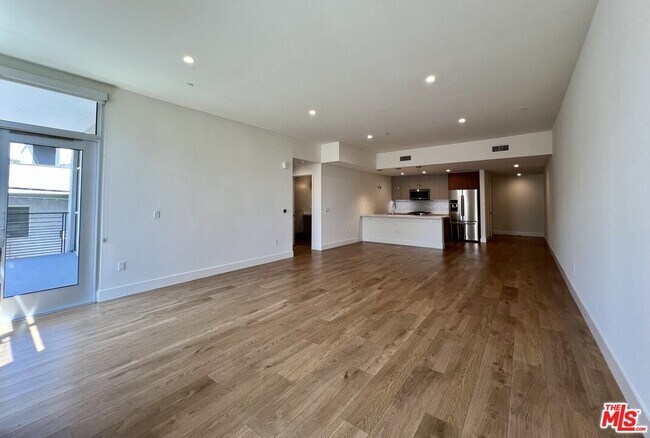 Building Photo - 8017 Norton Ave