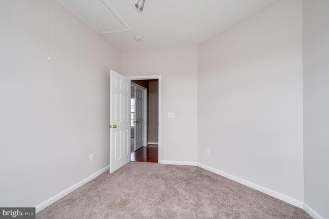 Building Photo - 54 Field Crest Ct