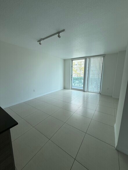 Building Photo - 7517 Mutiny Ave