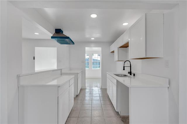 Building Photo - 4933 Savoie Ct