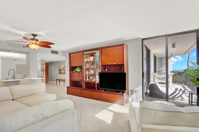 Building Photo - 2800 N Hwy A1A