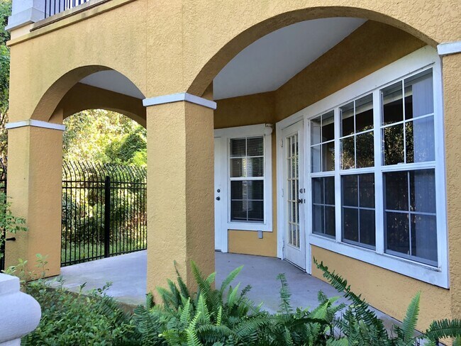 Building Photo - 2 bedroom/2 bath, 1st floor unit with a 1-car garage!