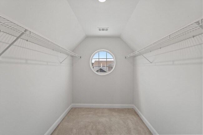 Building Photo - Spacious 5-Bedroom Home in The Palms at New Hampstead with Office & Screened Porch