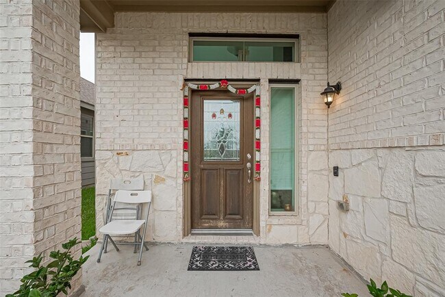 Building Photo - 14214 Singing Oaks Trl